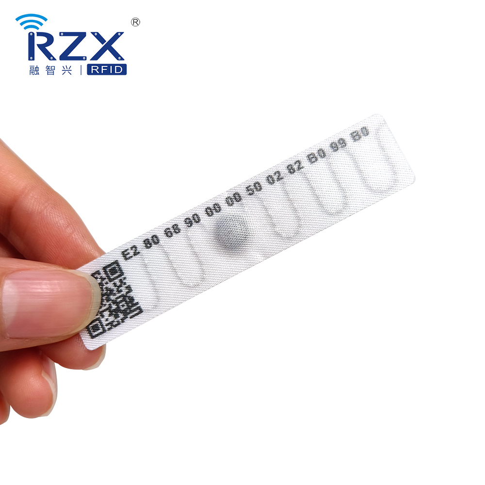 RFID洗衣標簽（噴序列號、QR碼、帶背膠） (2).jpg
