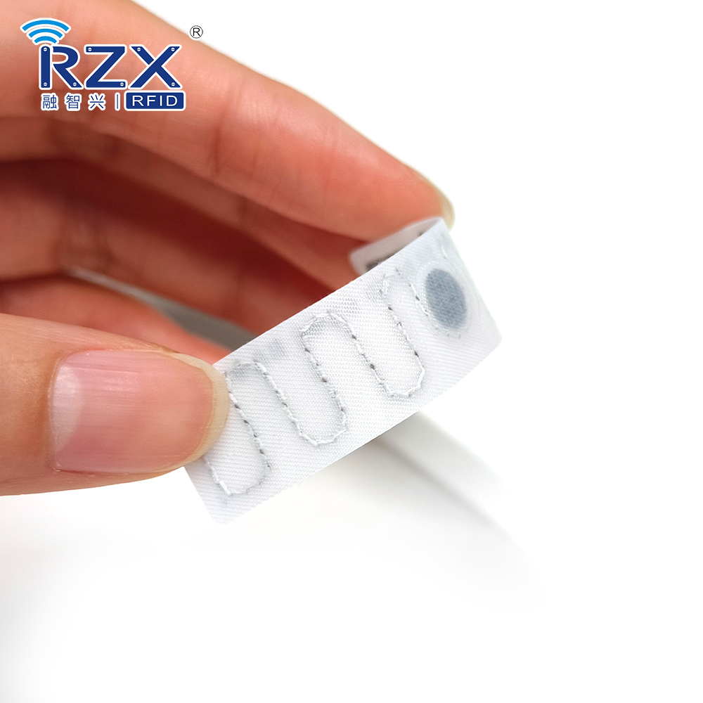 RFID洗衣標簽（噴序列號、QR碼、帶背膠） (9).jpg
